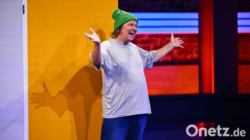 Der Schrotthändler und Realitystar Manni Ludolf mischt sich unter die Kandidaten der ProSieben-Show „Deutschlands dümmster Promi“. Bild: -/Joyn/dpa
