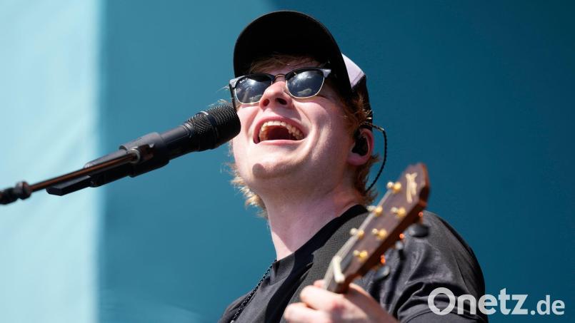 Auf seinem achten Album verarbeitet Ed Sheeran süd- und westasiatische Klänge. (Archivbild) Bild: Wilfredo Lee/AP/dpa