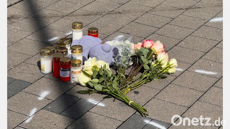 Nach dem Tod eines Zwölfjährigen auf einem Parkplatz in Niedernhall sind viele Fragen offen. Bild: Marijan Murat/dpa