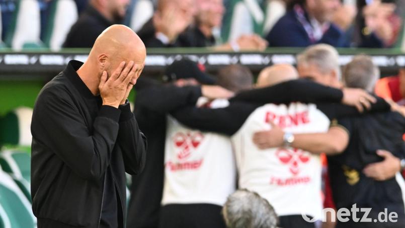 Kölner Jubel, Wolfsburger Entsetzen: VfL-Trainer Paul Simonis nach dem späten 3:3. Bild: dpa