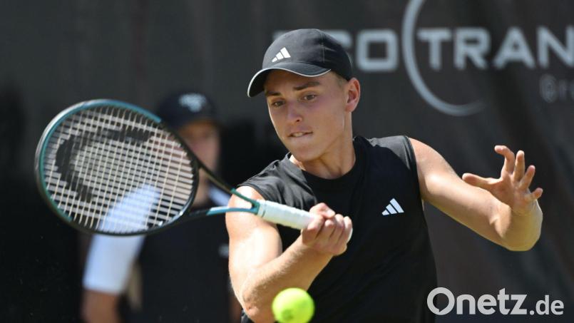 Justin Engel absolvierte als zweitjüngster deutscher Spieler der Geschichte ein Davis-Cup-Spiel. (Archivbild) Bild: Marijan Murat/dpa