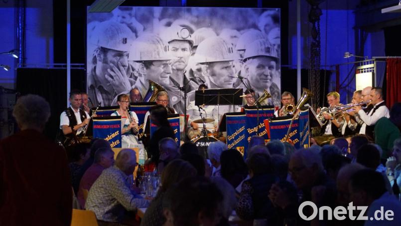 Die &quot;Dagesteiner Musikanten&quot; aus Vilseck begeisterten ihr Publikum besonders mit bayerischer und böhmischer Blasmusik. Bild: Brigitte Grüner