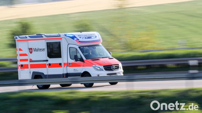 Für beide Fahrradfahrer kam jede Hilfe zu spät. (Symbolbild) Bild: Jan Woitas/dpa-Zentralbild/dpa