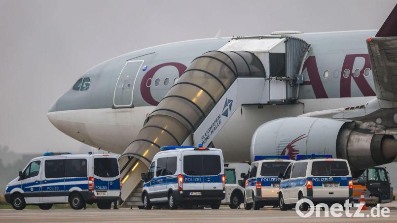 Katar hat nach Angaben der Bundesregierung für seine Hilfe bei den beiden Abschiebungen nach Kabul keine direkte Gegenleistung erhalten. (Archivbild) Bild: Jan Woitas/dpa