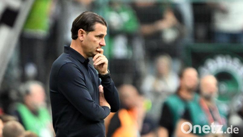 Steht bei Borussia Mönchengladbach stark in der Kritik: Trainer Gerardo Seoane Bild: Federico Gambarini/dpa