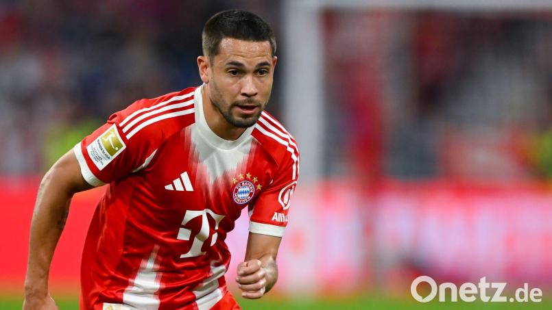 Raphaël Guerreiro verletzte sich gegen den HSV an den Rippen. Bild: Sven Hoppe/dpa
