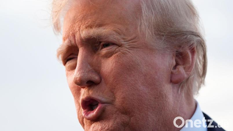 Die USA haben laut Präsident Donald Trump erneut ein angeblich mit Drogen beladenes Schiff angegriffen. (Archivfoto) Bild: Alex Brandon/AP/dpa