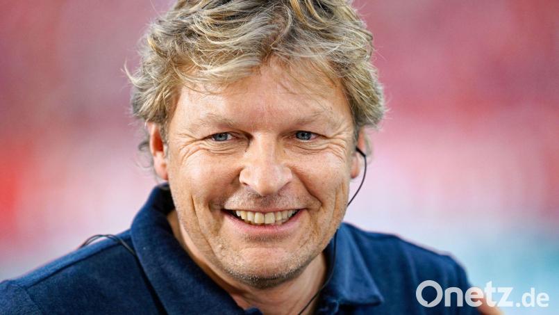 Schalkes Sportdirektot Mulder hat noch einen jungen australischen Innenverteidiger verpflichtet. (Archivbild) Bild: Uwe Anspach/dpa