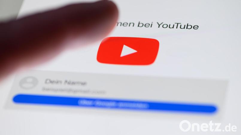 Autoren von Youtube-Videos bekommen Zugang zu neuen KI-Werkzeugen. (Illustration) Bild: Robert Michael/dpa