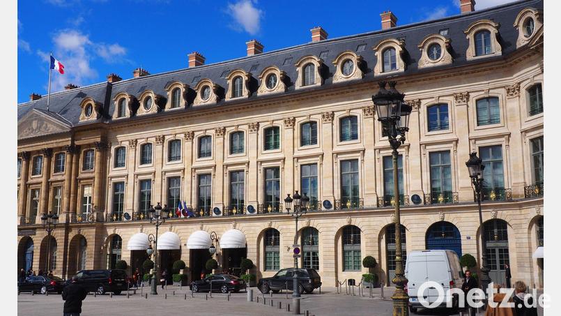 Das Hotel Ritz an der Place Vendome. (Archivbild) Bild: Christian Böhmer/dpa