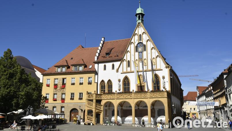 Wer wird im nächsten Jahr neuer Chef im Amberger Rathaus? Die Parteien stellen gerade die Weichen für die Kommunalwahl. Archivbild: Petra Hartl