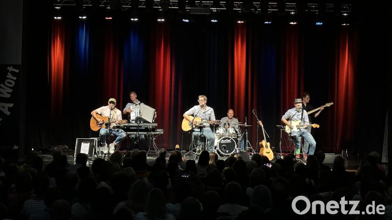 Die Gruppe &quot;Auf A Wort&quot; bringt im Oktober mit „Best of Austropop“ Sommerstimmung zurück. Bild: Robert Ertl