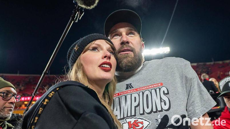 Popstar Taylor Swift und Football-Profi Travis Kelce sind verlobt. (Archivbild) Bild: Emily Curiel/Ecuriel@kcstar.Com/TNS via ZUMA Press Wire/dpa