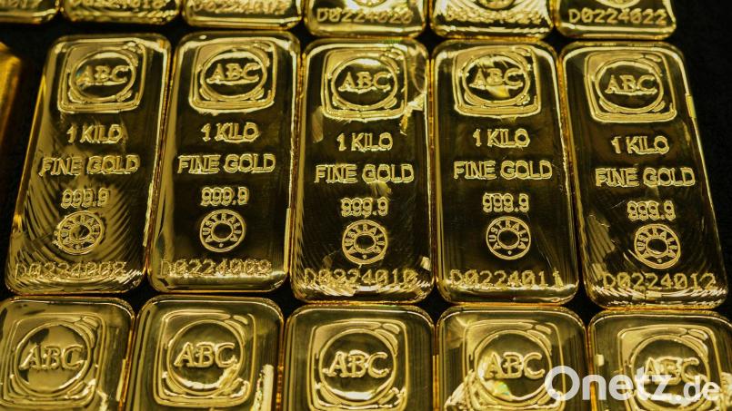 Der Goldpreis fällt nach seinem jüngsten Rekordhoch (Archivbild) Bild: Mark Baker/AP/dpa