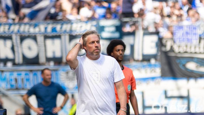 Jahn-Trainer Michael Wimmer hofft auf einen Befreiungsschlag in Ulm. Bild: Sascha Janne