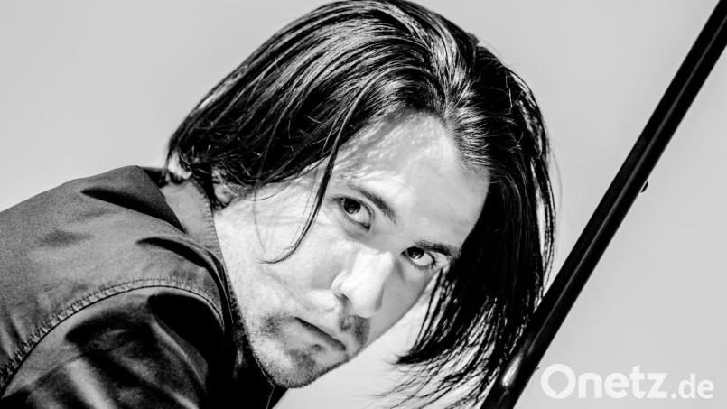 Pianist Georgijs Osokins eröffnet die neue Saison der Weidener Meisterkonzerte. Bild: Marco Borggreve/exb