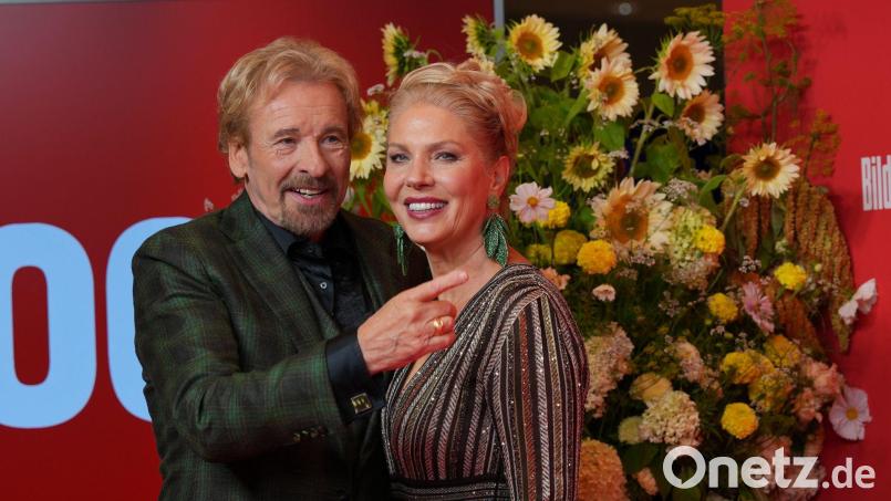 Thomas Gottschalk und Karina Mroß waren auch im vergangenen Jahr auf dem Oktoberfest. Bild: Soeren Stache/dpa