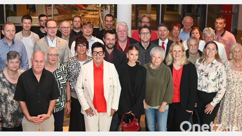 Mit einer Mischung aus erfahrenen und engagierten jungen Bewerbern tritt der SPD-Stadtverband Amberg bei den Kommunalwahlen im März 2026 an. Vorrangiges Ziel sei es, die Anzahl der SPD-Stadträte anzuheben. Bild: gf