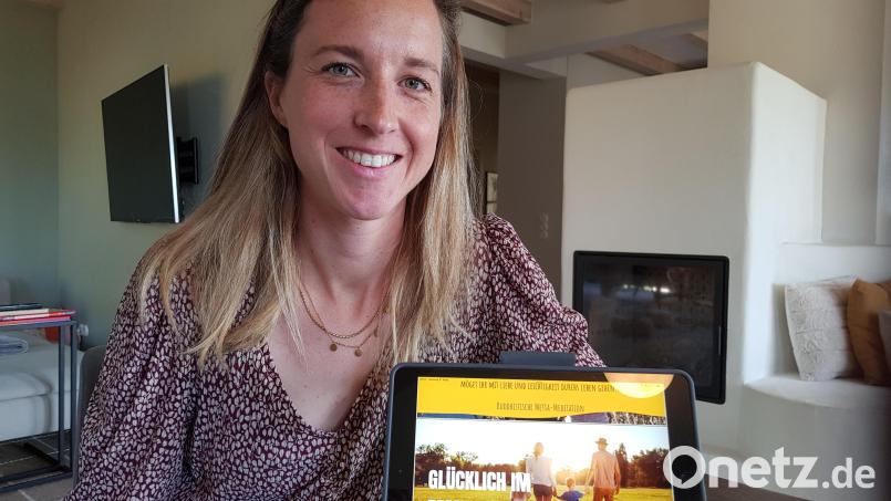 Julia Riolfi-Pfohl ist ausgebildete Glückslehrerin. Bild: Benkhardt