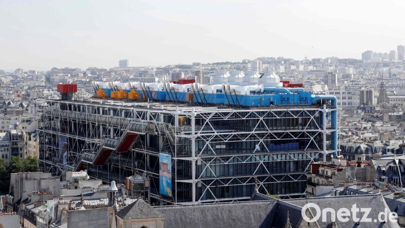 Das Pariser Kunst- und Kulturzentrum verschwindet für mindestens 5 Jahre hinter Bauzäunen. (Archivbild) Bild: Francois Guillot/AFP/dpa