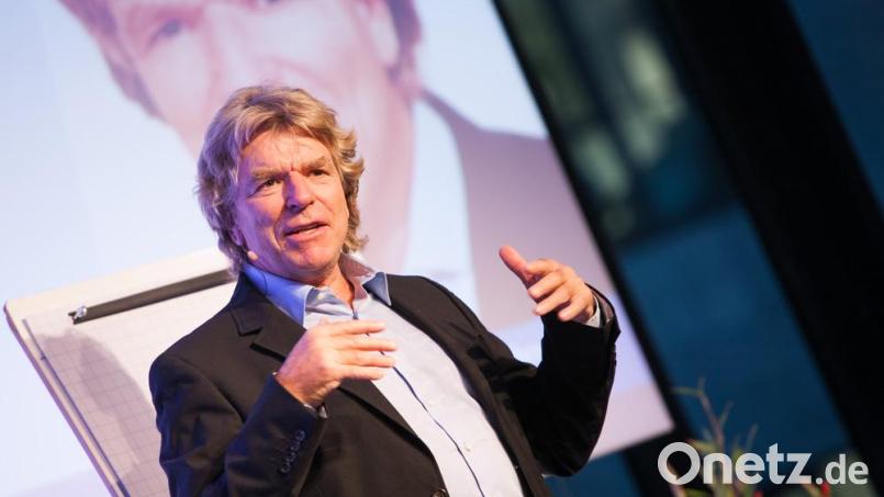 Der bekannte Speaker und Motivator Dieter Lange wird den Auftakt zur 1. Amberger Rednernacht bestreiten. Bild: ACC/Dieter Lange