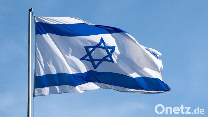 Ein gegen Israelis gerichteter Aushang in einem Fürther Restaurant sorgt für scharfen Protest. (Archivbild) Bild: Sven Hoppe/dpa