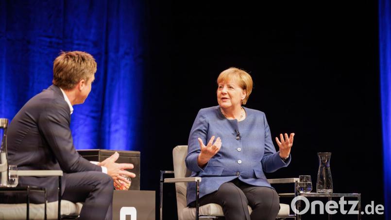 So viel Lob für Merz hatte Merkel schon lange nicht mehr übrig. Bild: Gordon Welters/DER SPIEGEL/dpa