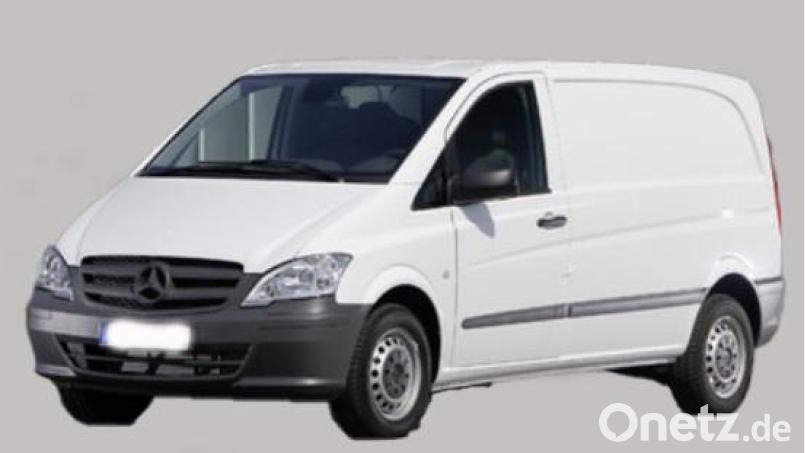 Die Polizei sucht nach einem weißen Mercedes Benz Vito, der mit Einbrüchen in Verbindung stehen könnte. Symbolbild: Polizei Bayern