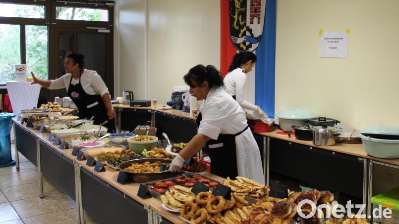 Orientalische Köstlichkeiten am Buffet der Türkisch-Islamischen Gemeinde Schwandorf Archivbild: Manuel Lischka