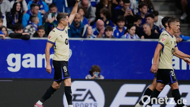War der Matchwinner für Barcelona: Robert Lewandowski Bild: Jose Breton/AP/dpa
