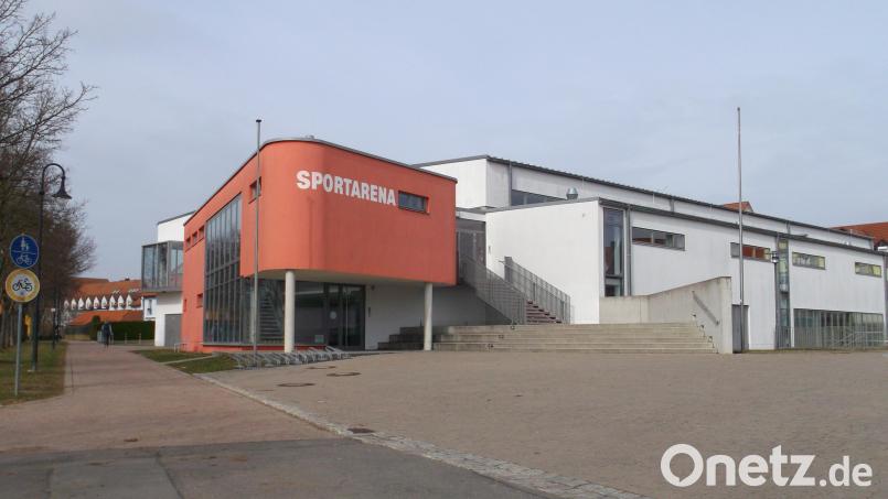 Zum 1. Januar 2026 steigen die Mieten und Nutzungsgebühren für die Sportarena in Speichersdorf moderat an. Bild: ak