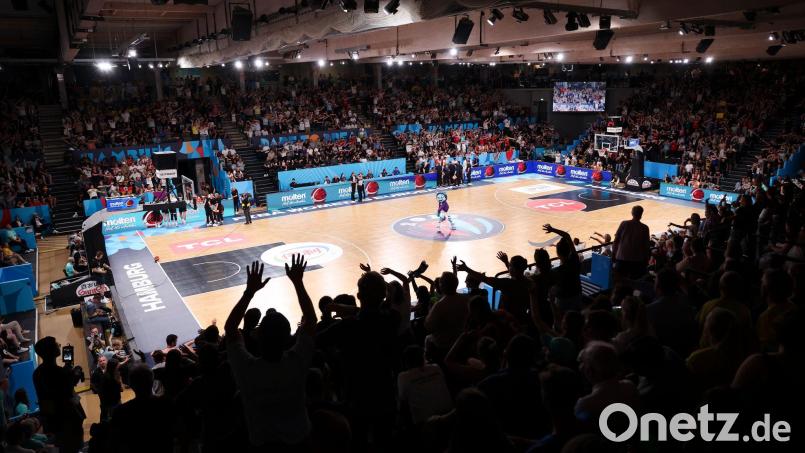 Beim EuroCup-Spiel der Towers Hamburg gegen Hapoel Jerusalem müssen sich die Fans auf verstärkte Sicherheitsmaßnahmen einstellen. Bild: Christian Charisius/dpa