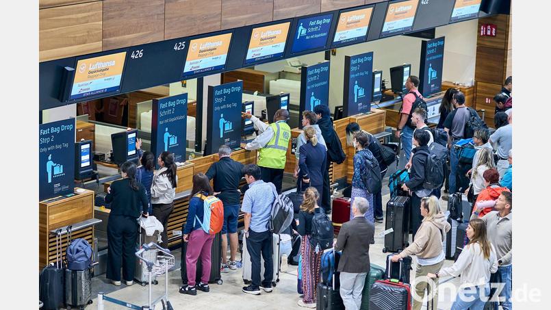 Wann am Hauptstadtfughafen BER die Folgen eines IT-Angriffs auf einen Dienstleister behoben sind, ist unklar. (Archivbild) Bild: Michael Ukas/dpa