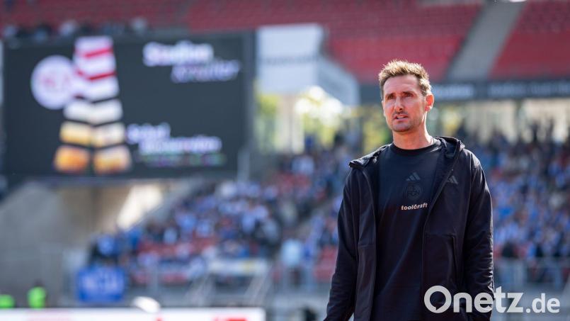 Miroslav Klose findet mit dem 1. FC Nürnberg nicht in die Erfolgsspur. Bild: Daniel Karmann/dpa