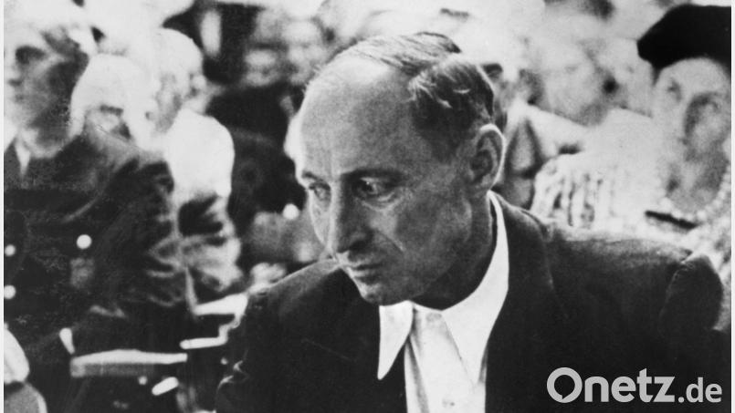 Der ehemalige deutsche Henker Johann Reichhart auf der Anklagebank vor einer Spruchkammer in München. Er war der letzte deutsche Scharfrichter. Archivbild: dpa