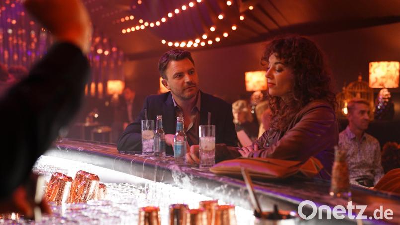 Eine Szene aus dem Film "Der Vierer", der im neuen Programm von Kino & Vino seinen Platz gefunden hat. Bild: Petro Domenigg/Leonine Studios