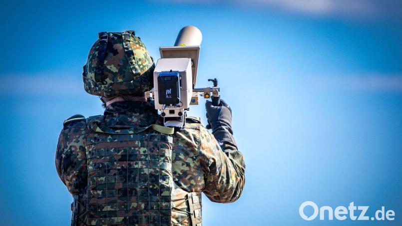 Künftig soll es ein eigenes bayerisches Drohnenabwehrgesetz geben. Archivbild: Jens Büttner/dpa