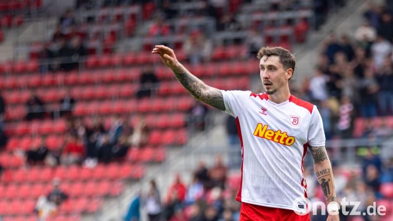 Adrian Fein gibt am Mittwoch in Osnabrück den Takt beim SSV Jahn Regensburg vor. Bild: Sascha Janne