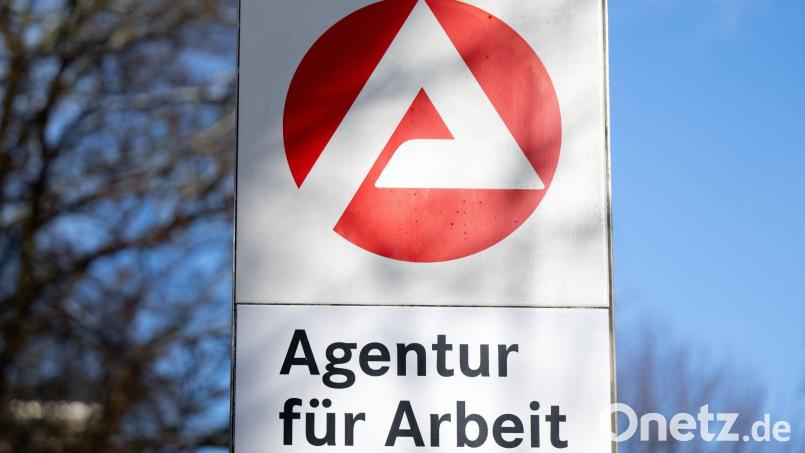 Die Arbeitslosigkeit in Bayern ging nur leicht zurück. (Symbolbild) Bild: Sven Hoppe/dpa