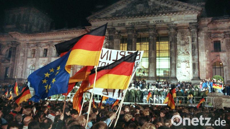 35 Jahre nach der Deutschen Einheit 1990 wirft das Statistische Bundesamt einen Blick auf die Menschen, die in dem Jahr geboren wurden. (Archivbild). Bild: Wolfgang Kumm/dpa