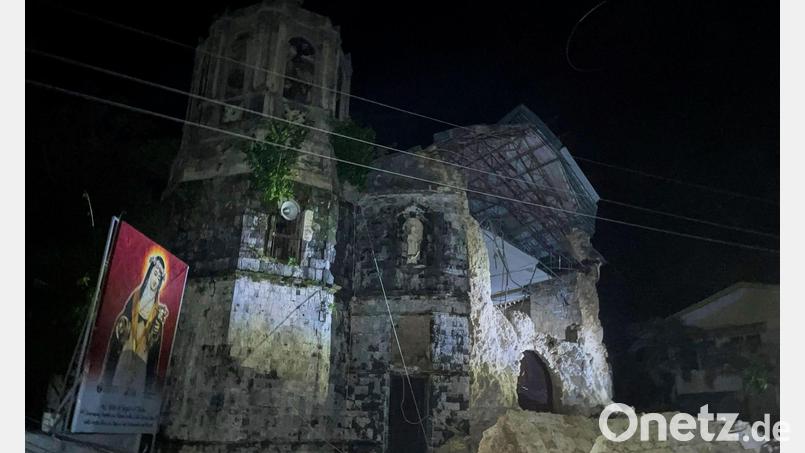 Bei dem Erdbeben wurde auch eine Kirche beschädigt. Bild: Stringer/XinHua/dpa