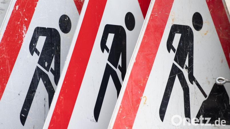 Ab Montag, 6. Oktober, beginnen in Weiden umfangreiche Kanalsanierungen. Symbolbild: Sebastian Kahnert/dpa-Zentralbild/dpa