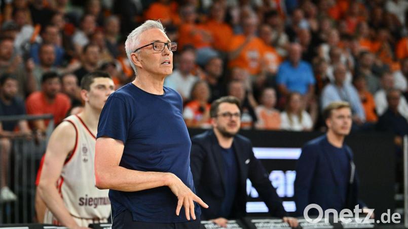 Coach Gordon Herbert sah den ersten Sieg des FC Bayern München in dieser Euroleague-Saison. Bild: Jan-Philipp Strobel/dpa