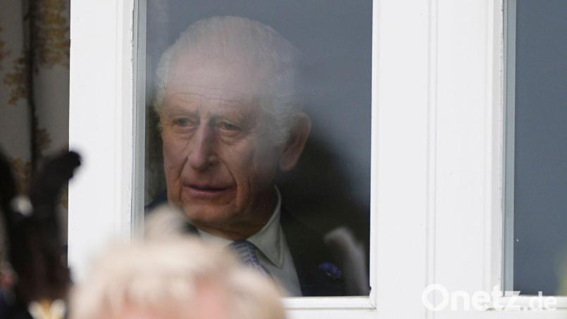 Der britische König Charles III. und seine Frau Camilla sind nach eigenen Angaben zutiefst schockiert und betrübt über den Angriff vor einer Synagoge in Manchester. (Archivbild) Bild: Aaron Chown/Pool PA/dpa