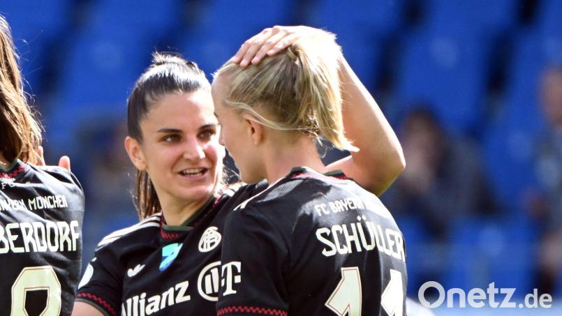 Bayern-Stürmerin Jovana Damnjanovic (li.) ist an der Wade verletzt (Archivbild) Bild: Uli Deck/dpa