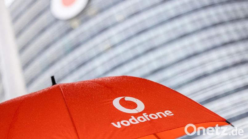 Internetverträge werden teurer - auch bei Vodafone. Bild: Thomas Banneyer/dpa