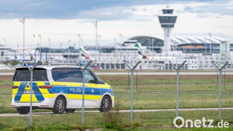 An gleich zwei Tagen wurden Drohnen am Münchner Flughafen gesichtet. Bild: Armin Weigel/dpa
