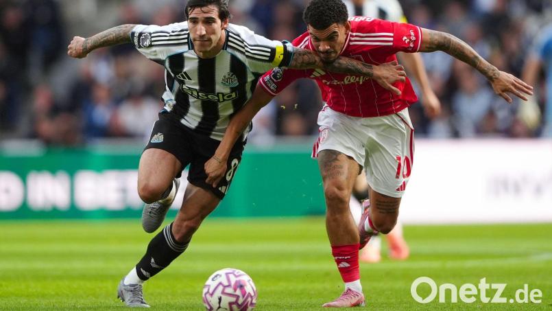 Sandro Tonali (links) setzte sich mit Newcastle gegen Nottingham durch. Bild: Owen Humphreys/PA Wire/dpa