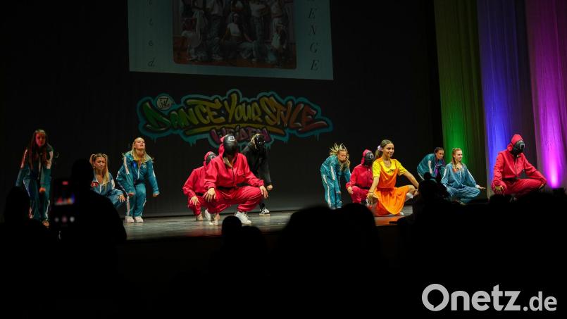 Mit einer von &quot;Squid Game&quot; inspirierten Choreografie sorgte die Tanzgruppe &quot;United Revenge&quot; aus Gottfrieding für Applaus. Bild: Marco Meier