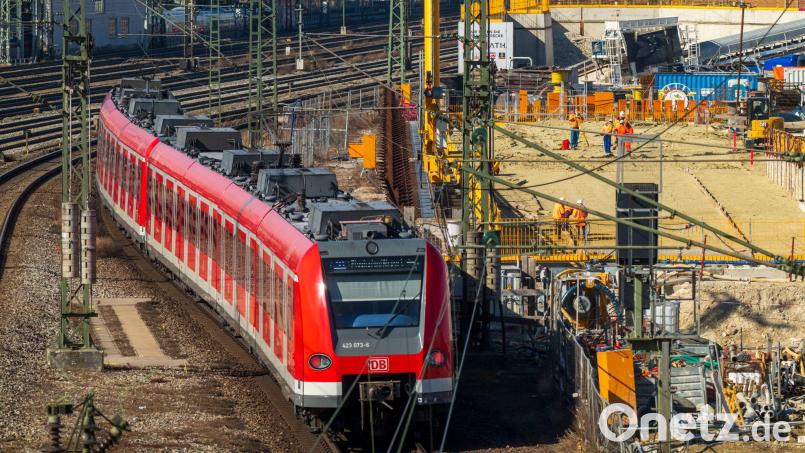 Im Herbst wird viel gebaut auf Münchens S-Bahn-Strecken. (Archivbild) Bild: Peter Kneffel/dpa